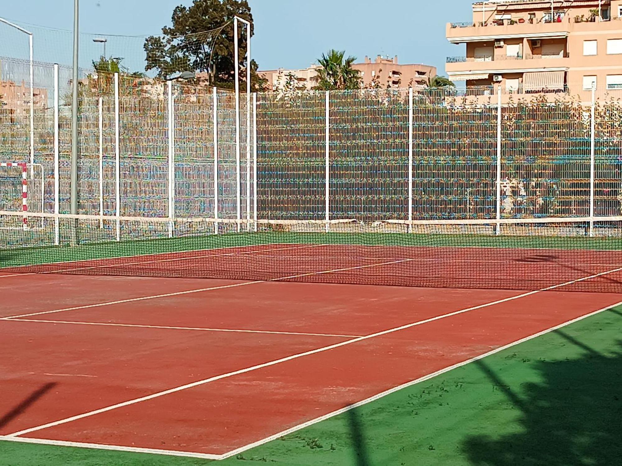 Playa Cannet 20 Km Valencia Piscina Tennis كانيت ذي بيرينغير المظهر الخارجي الصورة